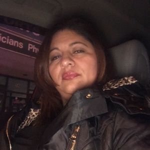 Meet your Posher, Angela